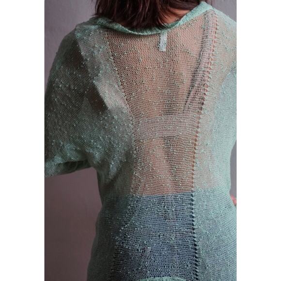 GREEN FLOWY SWEATERY TOP - Picture 4 of 4